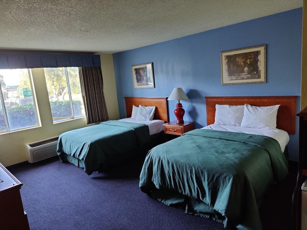 Days Inn By Wyndham Stockton Eksteriør billede